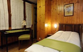 Hostellerie Des Guides